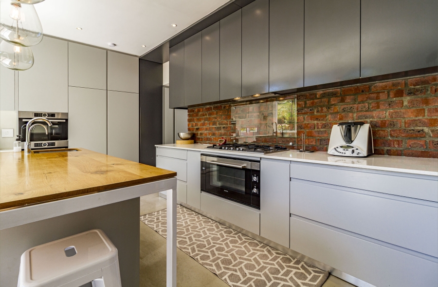 5 Bedroom Property for Sale in Erinvale Golf Estate Western Cape